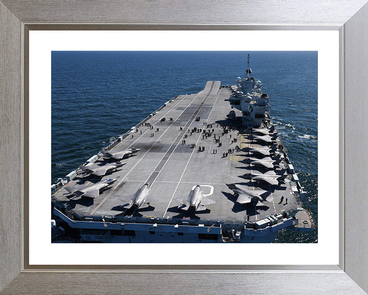 HMS Queen Elizabeth R08 | Photo Print | Framed Print | Queen Elizabeth Class | Aircraft Carrier | Royal Navy Hampshire Prints