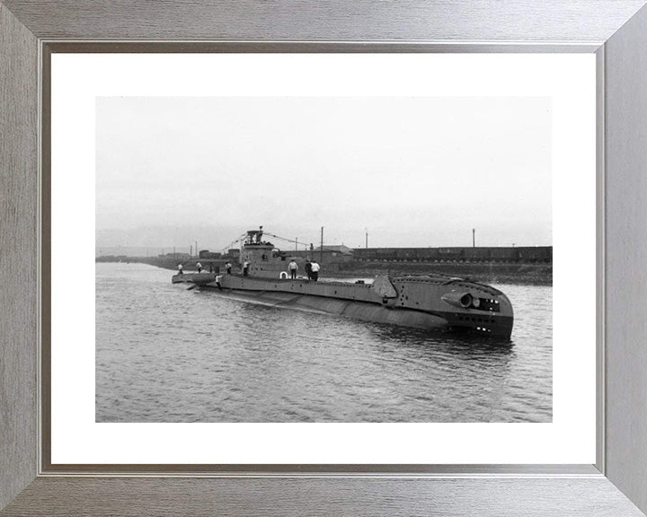 HMS Tapir P335 Royal Navy T class Submarine Photo Print or Framed Print - Hampshire Prints