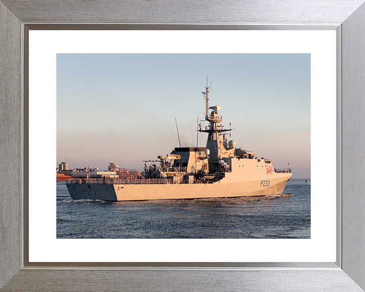 HMS Trent P224 Royal Navy River class offshore patrol vessel Photo Print or Framed Print - Hampshire Prints