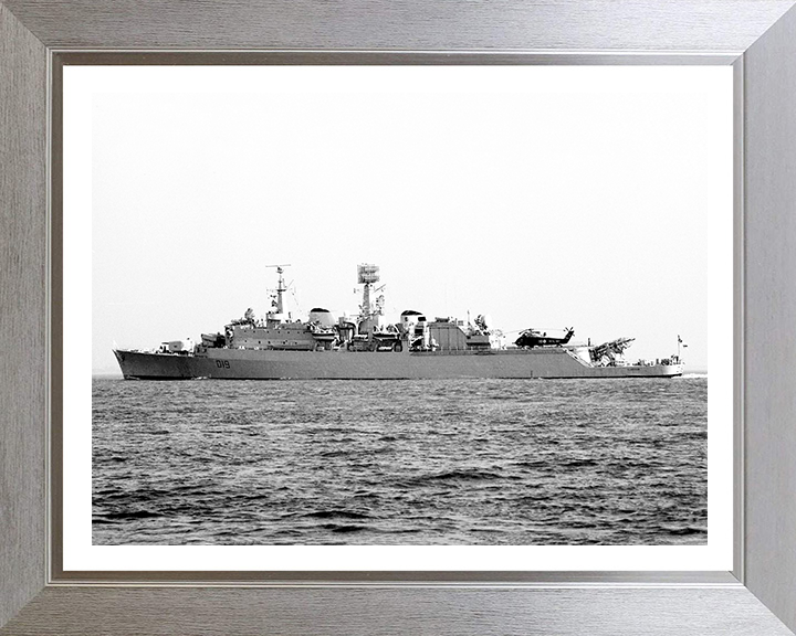 HMS Glamorgan D19 | Photo Print | Framed Print | County Class | Destroyer | Royal Navy Hampshire Prints