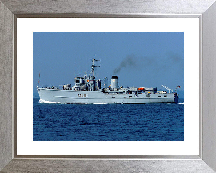 HMS Sheraton M1181 | Photo Print | Framed Print | Ton Class | Minesweeper | Royal Navy Hampshire Prints