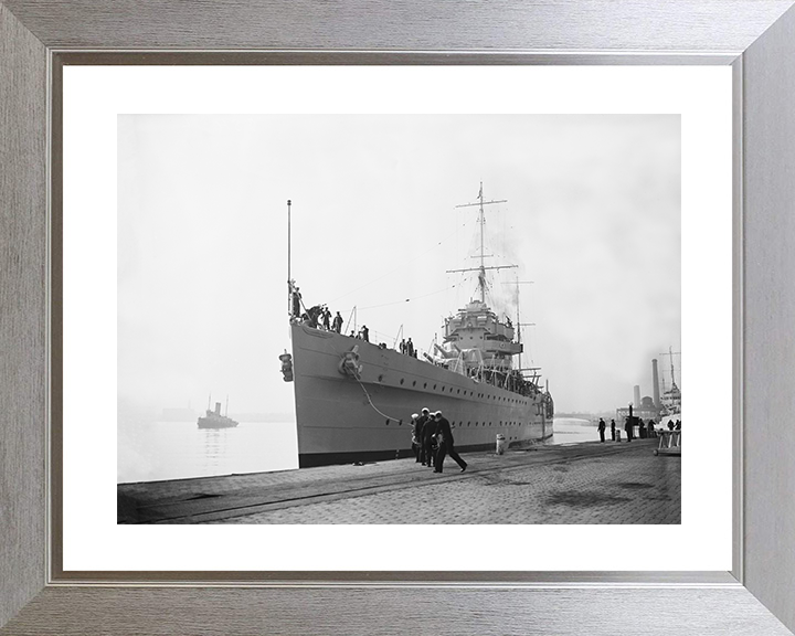 HMS York (90) Royal Navy York Class heavy cruiser Photo Print or Framed Print - Hampshire Prints