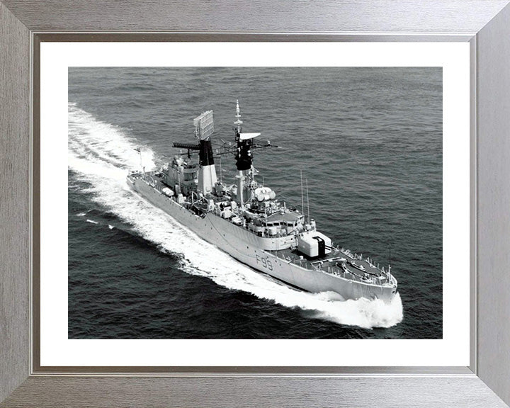 HMS Lincoln F99 | Photo Print | Framed Print | Salisbury Class | Frigate | Royal Navy Hampshire Prints