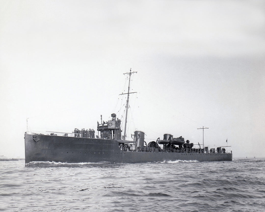 HMS Lurcher 1912 | Photo Print | Framed Print | Acheron Class | Destroyer | Royal Navy Hampshire Prints