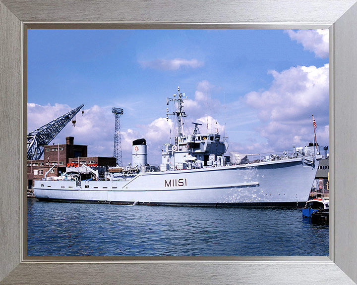 HMS Iveston M1151 | Photo Print | Framed Print | Ton Class | Minesweeper | Royal Navy Hampshire Prints