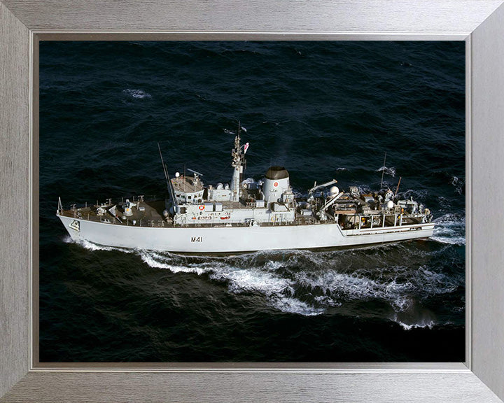 HMS Quorn M41 Royal Navy Hunt class mine countermeasures vessel Photo Print or Framed Print - Hampshire Prints