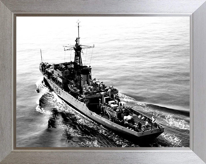 HMS Leeds Castle F384 (K384) Royal Navy Castle class corvette Photo Print or Framed Print - Hampshire Prints