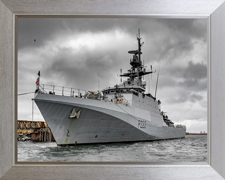 HMS Forth P222 Royal Navy River class patrol ship Photo Print or Framed Print - Hampshire Prints