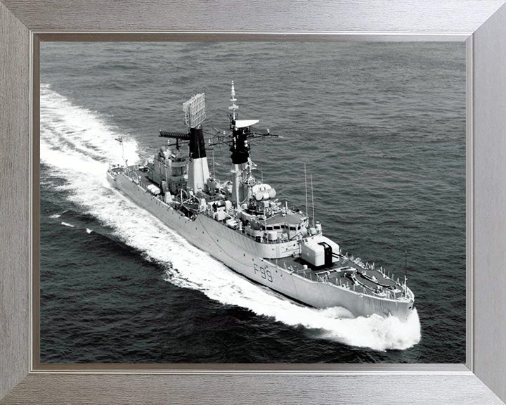 HMS Lincoln F99 Royal Navy Salisbury class frigate Photo Print or Framed Print - Hampshire Prints