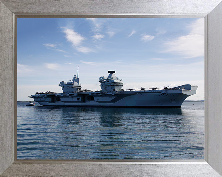 HMS Queen Elizabeth R08 | Photo Print | Framed Print | Queen Elizabeth Class | Aircraft Carrier | Royal Navy Hampshire Prints