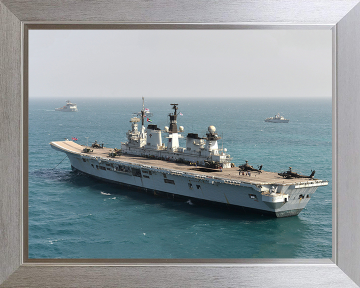 HMS Illustrious R06 | Photo Print | Framed Print | Invincible Class | Aircraft Carrier | Royal Navy Hampshire Prints