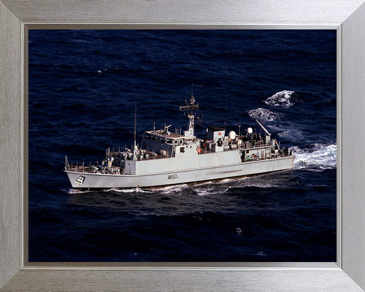 HMS Ramsey M110 | Photo Print | Framed Print | Sandown Class | Minehunter | Royal Navy Hampshire Prints