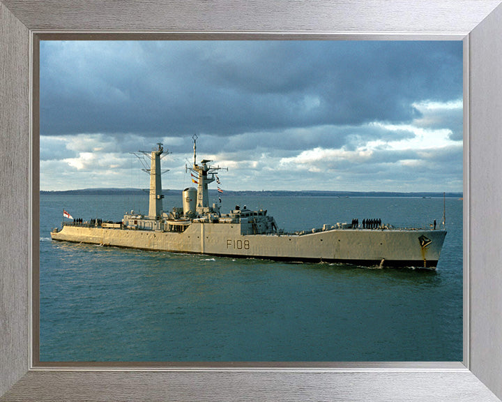 HMS Londonderry F108 Royal Navy Rothesay class frigate Photo Print or Framed Print - Hampshire Prints