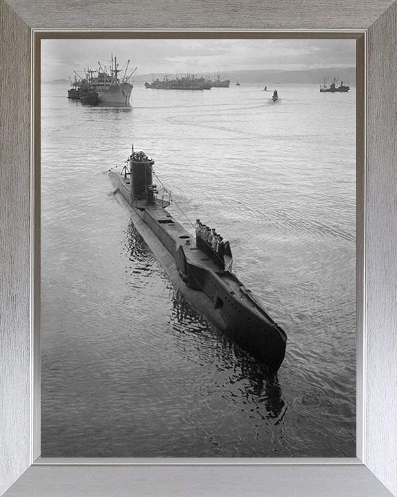 HMS Ultimatum P34 Royal Navy U class Submarine Photo Print or Framed Print - Hampshire Prints