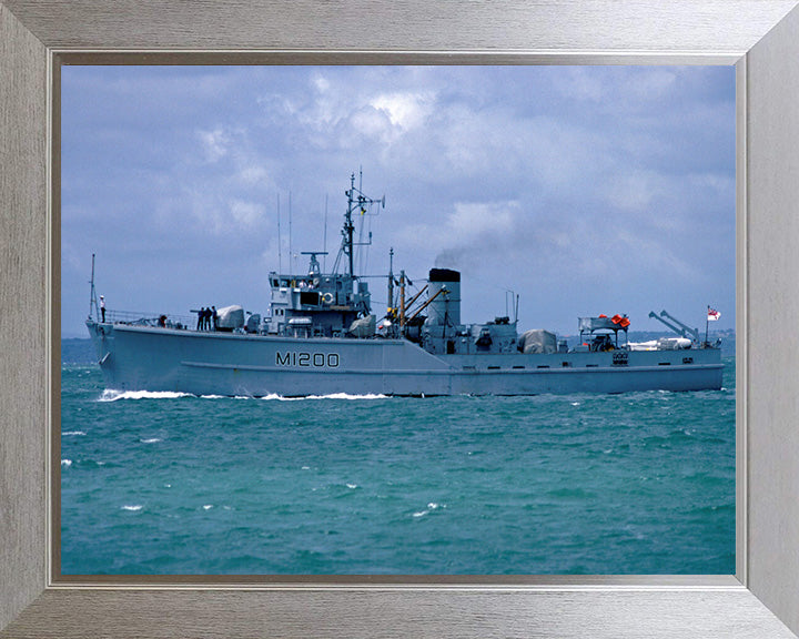 HMS Soberton M1200 | Photo Print | Framed Print | Ton Class | Minesweeper | Royal Navy Hampshire Prints