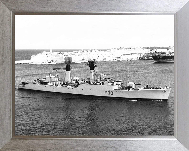 HMS Lincoln F99 Royal Navy Salisbury class frigate Photo Print or Framed Print - Hampshire Prints