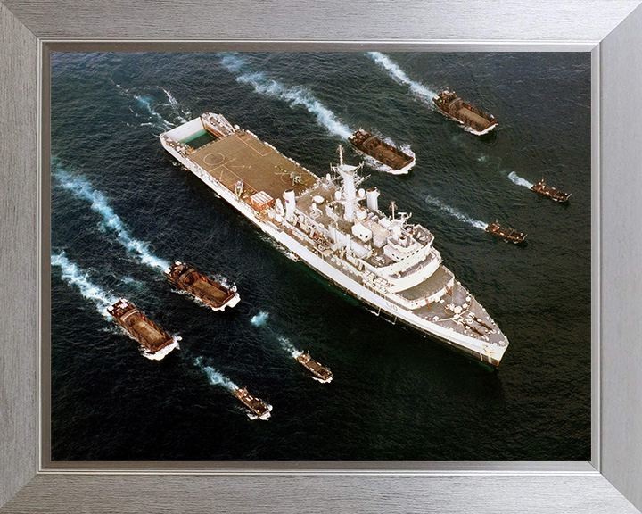 HMS Fearless L10 Royal Navy Fearless class amphibious ship Photo Print or Framed Print - Hampshire Prints