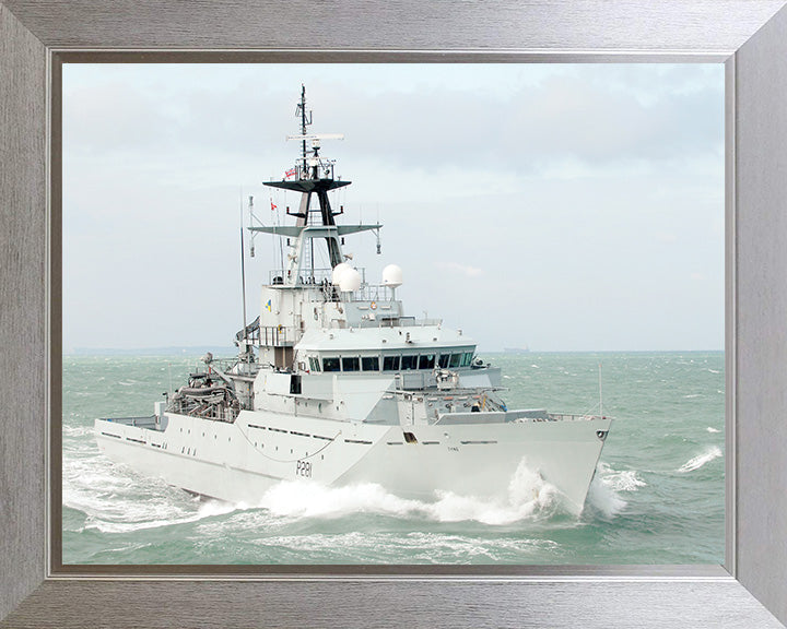 HMS Tyne P281 Royal Navy River class offshore patrol vessel Photo Print or Framed Print - Hampshire Prints