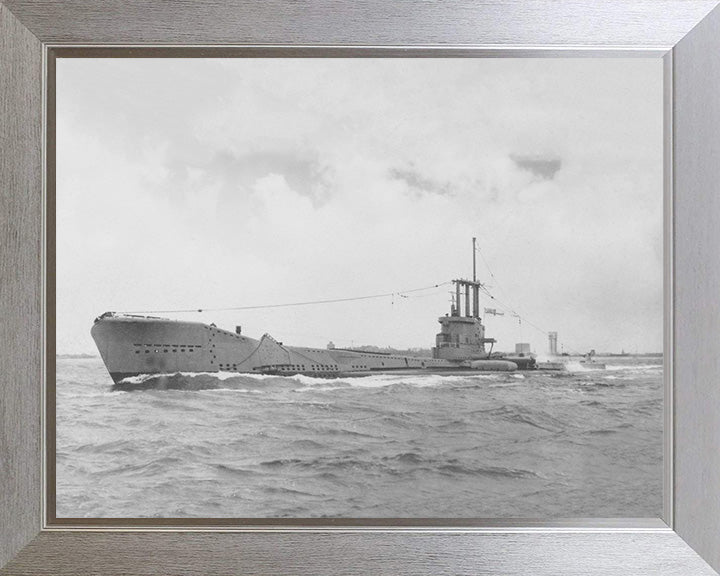 HMS Aeneas P427 (S72) Royal Navy Amphion class Submarine Photo Print or Framed Print - Hampshire Prints