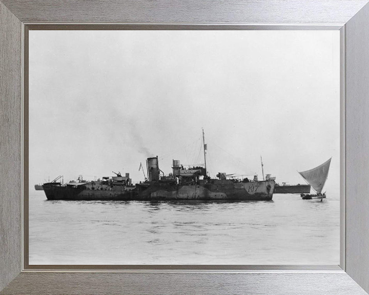 HMS Amaranthus K17 Royal Navy Flower class corvette Photo Print or Framed Print - Hampshire Prints