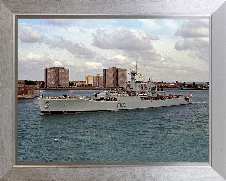 HMS Lowestoft F103 | Photo Print | Framed Print | Rothesay Class | Frigate | Royal Navy Hampshire Prints