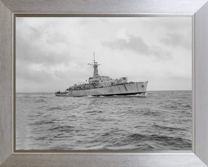 HMS Loch Eck K422 | Photo Print | Framed Print | Loch Class | Frigate | Royal Navy Hampshire Prints