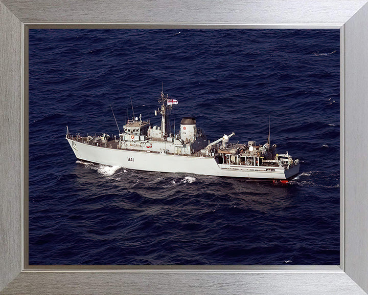 HMS Quorn M41 Royal Navy Hunt class mine countermeasures vessel Photo Print or Framed Print - Hampshire Prints