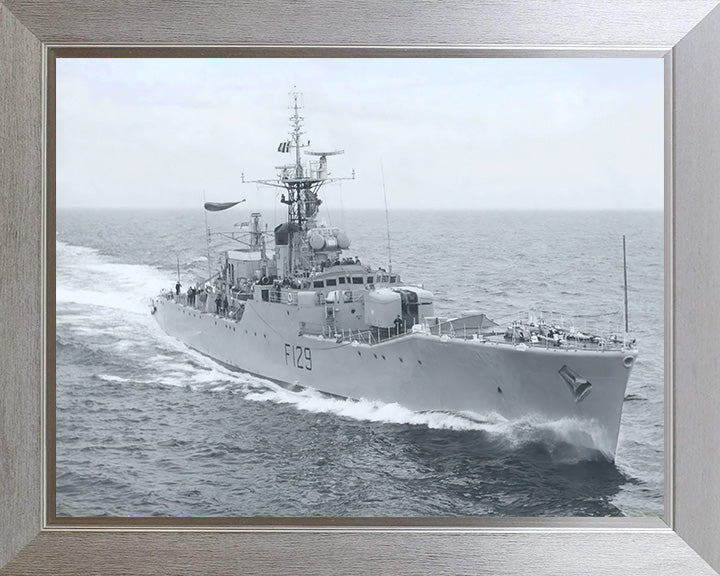 HMS Rhyl F129 | Photo Print | Framed Print | Poster | Rothesay Class | Frigate | Royal Navy Hampshire Prints