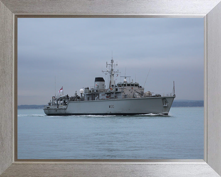 HMS Ledbury M30 | Photo Print | Framed Print | Hunt Class | Minesweeper | Royal Navy Hampshire Prints
