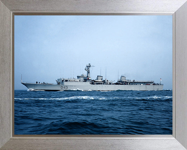 HMS Matapan D43 | Photo Print | Framed Print | Battle Class | Destroyer | Royal Navy Hampshire Prints