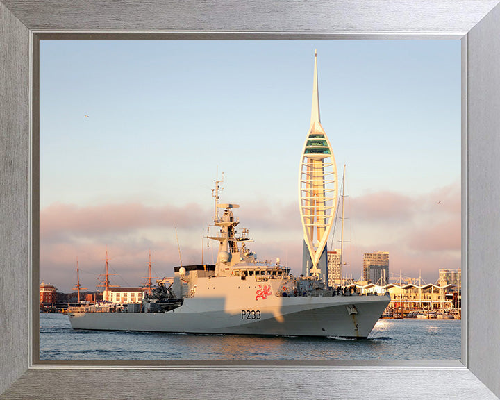 HMS Trent P224 Royal Navy River class offshore patrol vessel Photo Print or Framed Print - Hampshire Prints