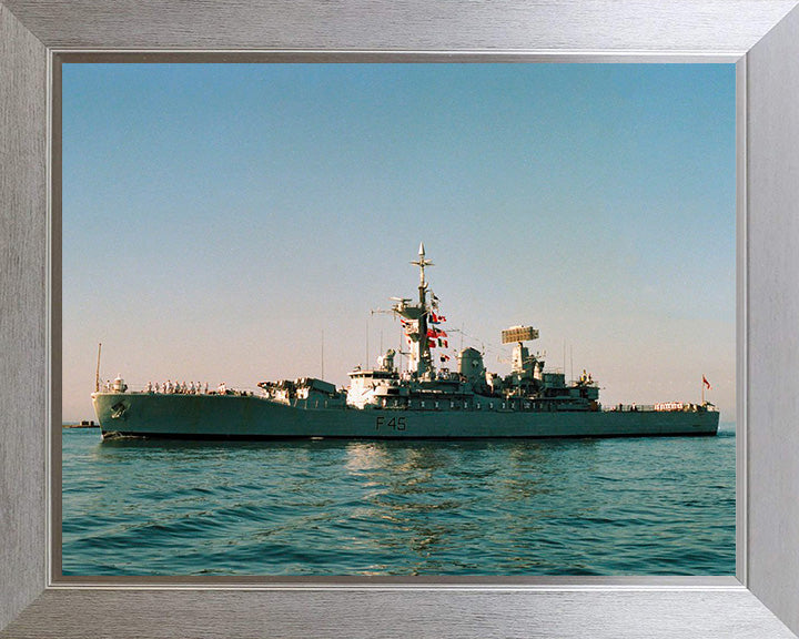 HMS Minerva F45 | Photo Print | Framed Print | Leander Class | Frigate | Royal Navy Hampshire Prints