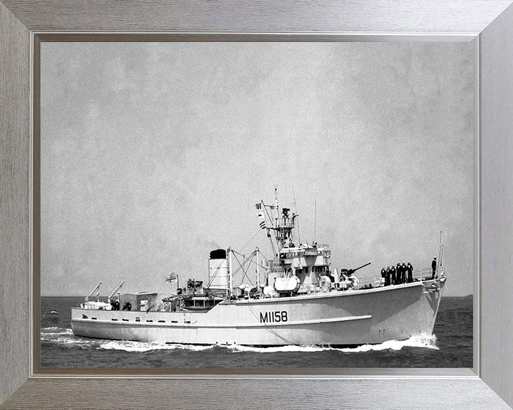 HMS Laleston M1158 Royal Navy Ton Class Minesweeper Photo Print or Framed Print - Hampshire Prints