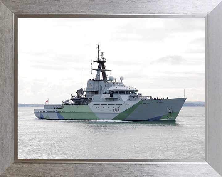 HMS Severn P282 Royal Navy River class patrol vessel Photo Print or Framed Print - Hampshire Prints