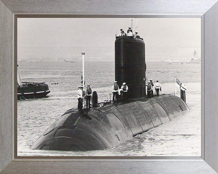 HMS Upholder P37 Royal Navy U class Submarine Photo Print or Framed Print - Hampshire Prints