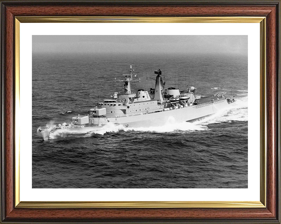 HMS London D16 | Photo Print | Framed Print | County Class | Destroyer | Royal Navy Hampshire Prints