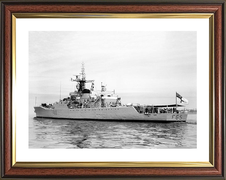 HMS Tenby F65 Royal Navy Whitby Class Frigate Photo Print or Framed Print - Hampshire Prints