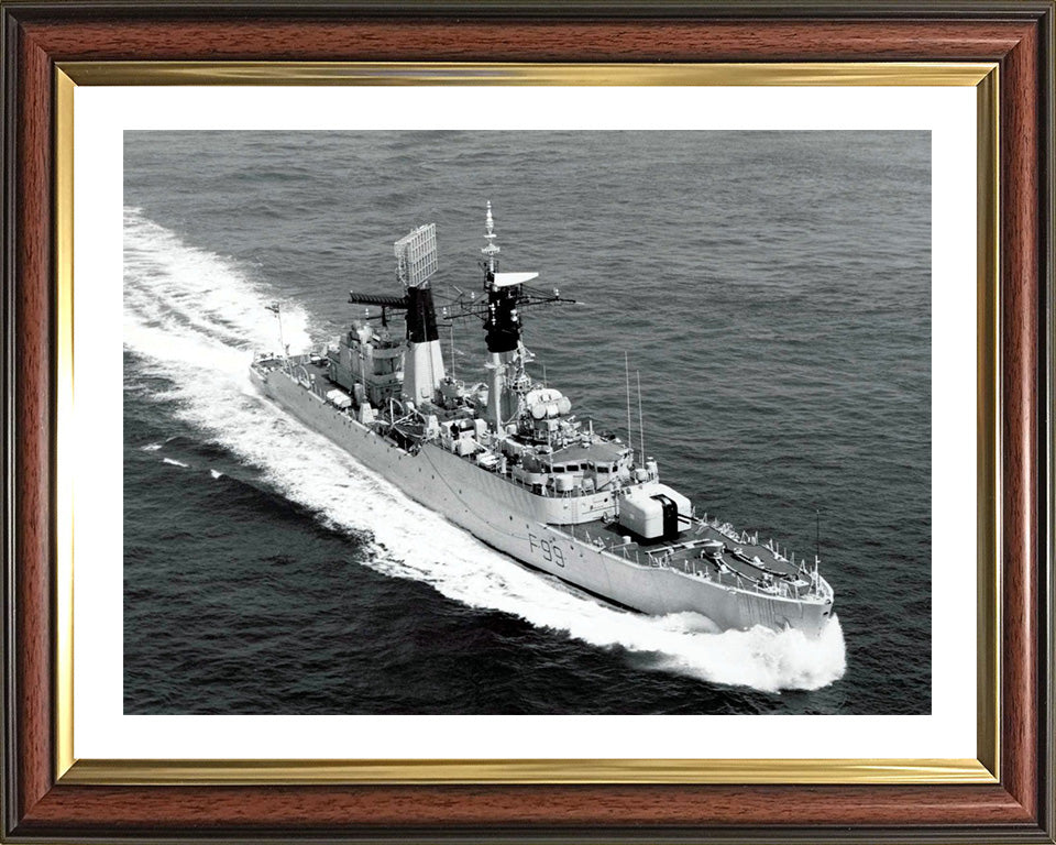 HMS Lincoln F99 Royal Navy Salisbury class frigate Photo Print or Framed Print - Hampshire Prints