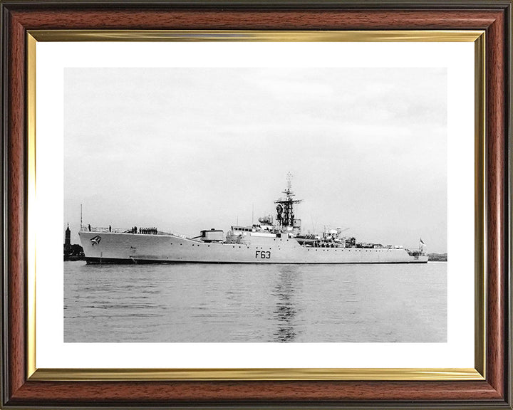 HMS Scarborough F63 Royal Navy Whitby class frigate Photo Print or Framed Print - Hampshire Prints