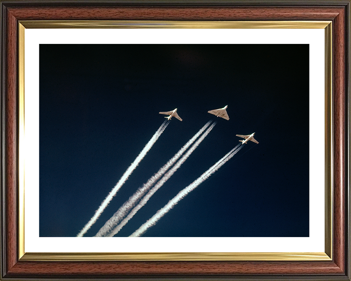 RAF V Force Vulcan Valiant Victor Jets 1958 | Photo Print | Framed Print | Military | Aircraft | Royal Air Force | Wall Art | Home Decor | Aviation | Photography Hampshire Prints 10 x 8 Classic Frame Yes