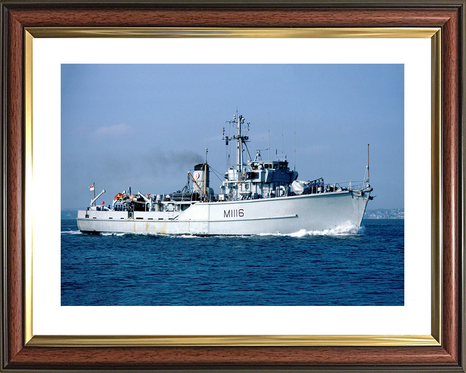 HMS Wilton M1116 Royal Navy Ton Class Minesweeper Photo Print or Framed Print - Hampshire Prints