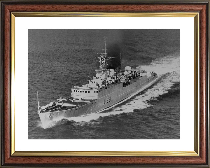 HMS Verulam F29 (R28) | Photo Print | Framed Print | V Class | Destroyer | Royal Navy Hampshire Prints