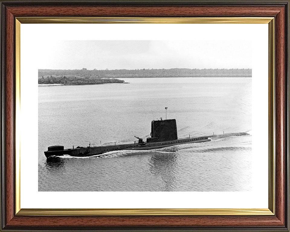 HMS Andrew P423 Royal Navy Amphion class Submarine Photo Print or Framed Print - Hampshire Prints