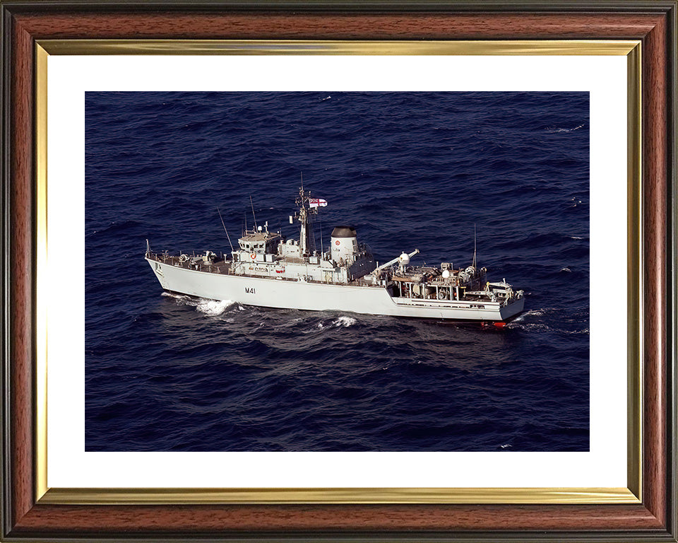 HMS Quorn M41 | Photo Print | Framed Print | Hunt Class | Mine Warfare Vessel | Royal Navy Hampshire Prints