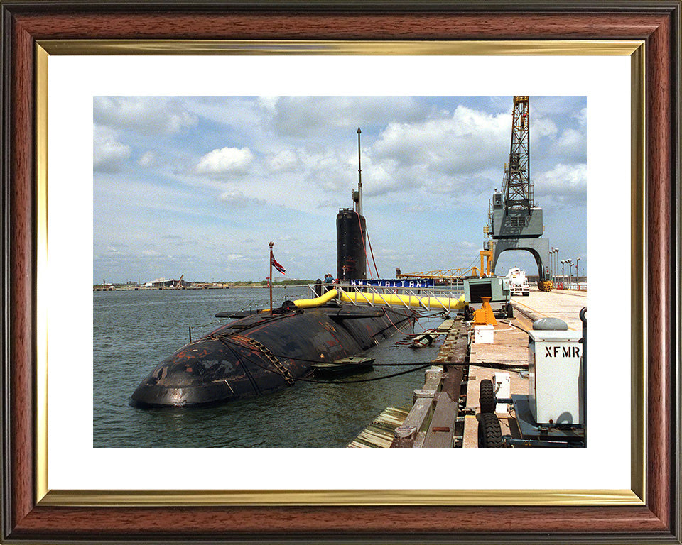 HMS Valiant S102 Royal Navy Valiant class Submarine Photo Print or Framed Print - Hampshire Prints