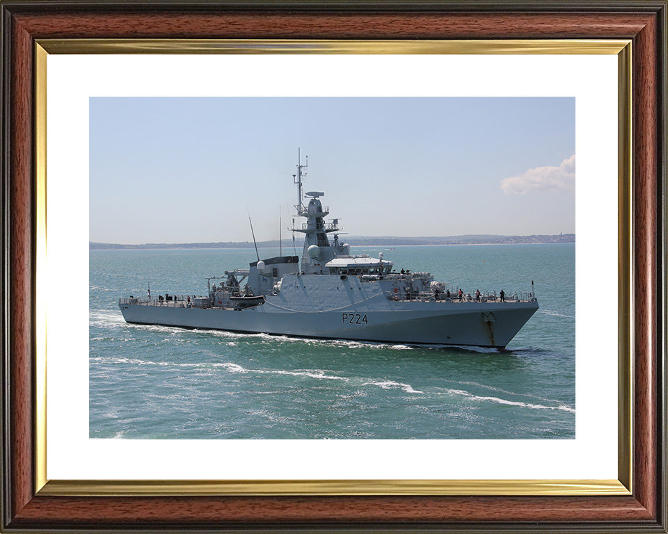 HMS Trent P224 Royal Navy River class patrol vessel Photo Print or Framed Print - Hampshire Prints