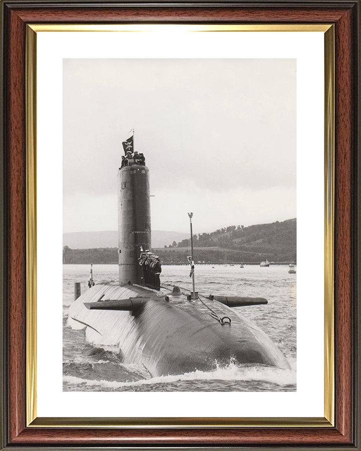 HMS Conqueror S48 submarine | Photo Print | Framed Print | Churchill class | Royal Navy Hampshire Prints