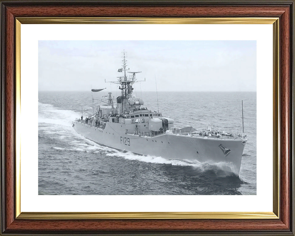 HMS Rhyl F129 | Photo Print | Framed Print | Poster | Rothesay Class | Frigate | Royal Navy Hampshire Prints
