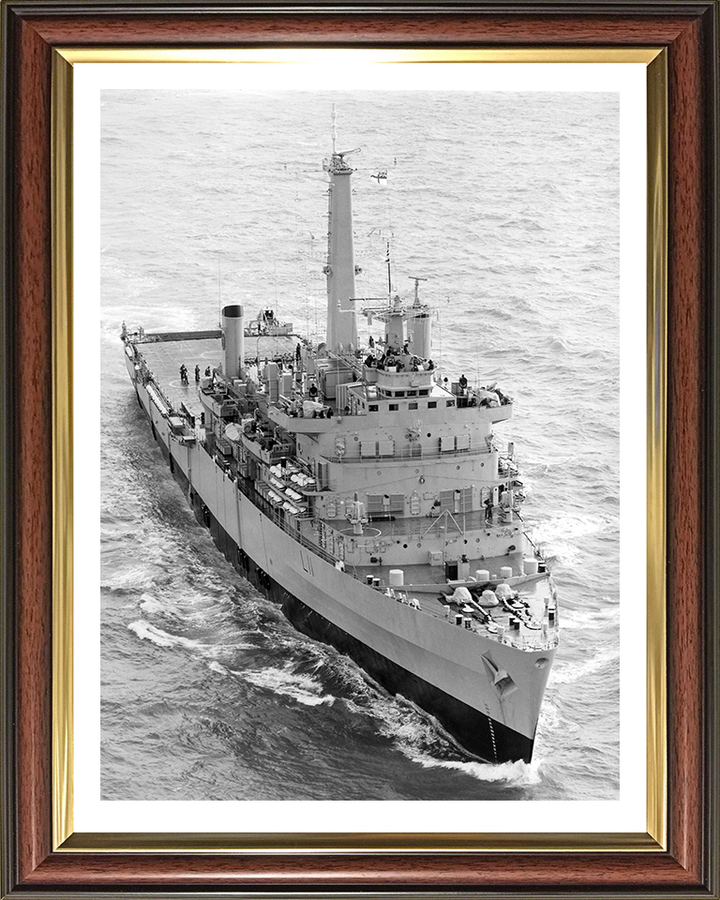 HMS Intrepid L11 | Photo Print | Framed Print | Fearless Class | Amphibious Ship | Royal Navy Hampshire Prints