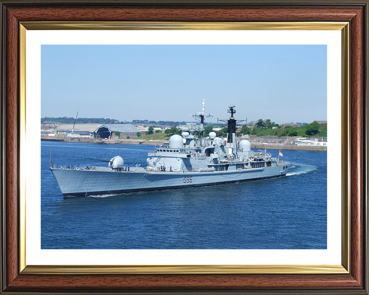 HMS Gloucester D96 | Photo Print | Framed Print | Type 42 | Destroyer | Royal Navy Hampshire Prints